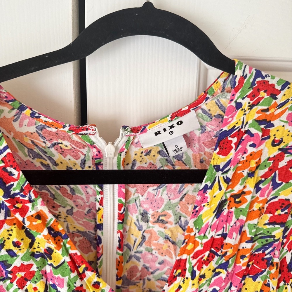 RIXO Floral Print V-Neck Midi Dress Multi Color Puff Sleeve Size 0 - Picture 3 of 8